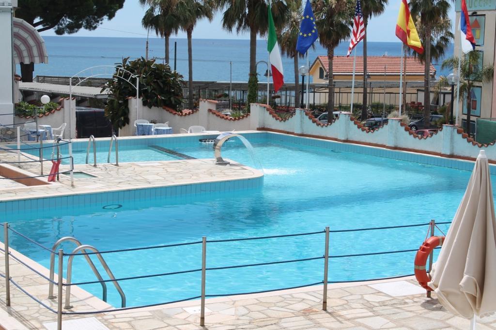 Hotel Ariston Montecarlo Sanremo Dış mekan fotoğraf